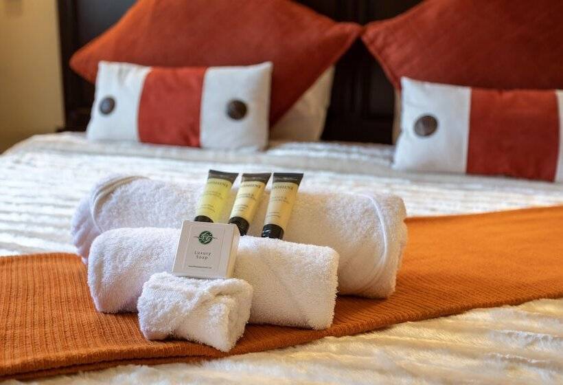 Fallsway Apartments Burley Court