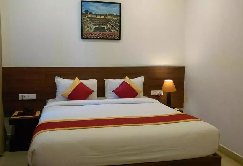 Hotelli Clarks Inn Hampi