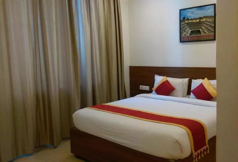 Hotelli Clarks Inn Hampi