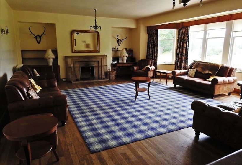 בית מלון כפרי Glencanisp Lodge