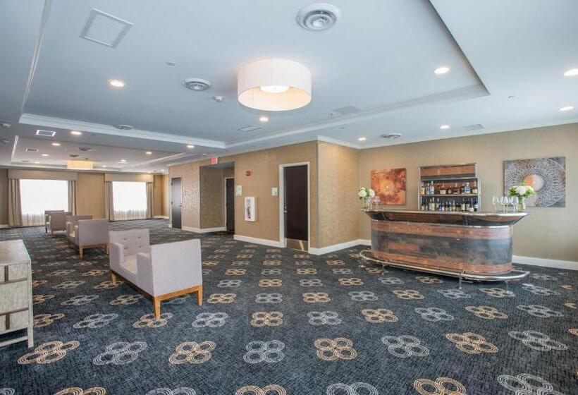 ホテル Voco The Clair Cincinnati Downtown, An Ihg