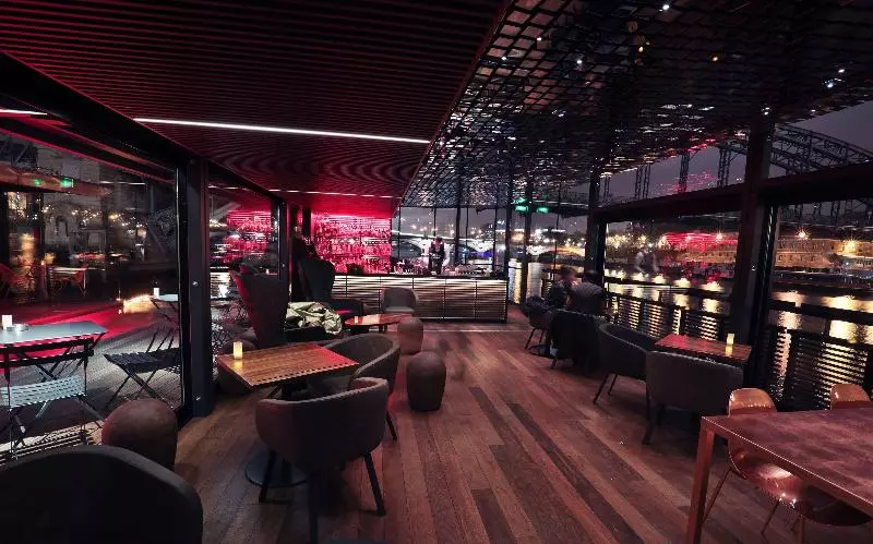 Hotel Off Paris Seine