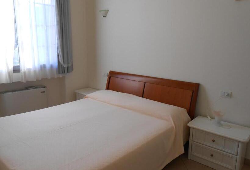 בית מלון כפרי Residence Villa Marina