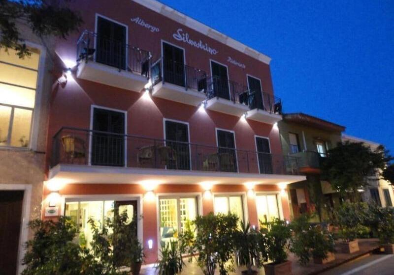 בית מלון כפרי Silvestrino