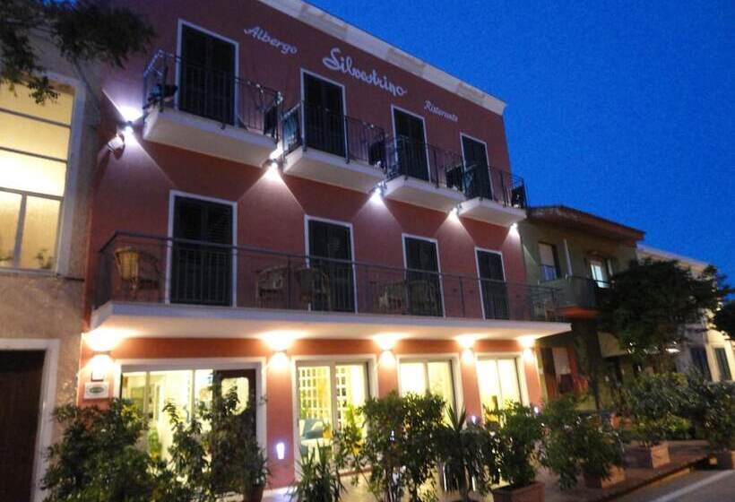 בית מלון כפרי Silvestrino