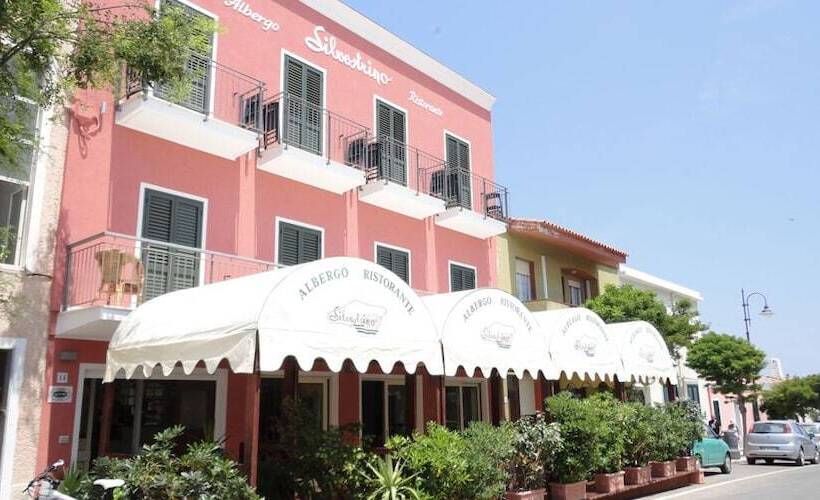 בית מלון כפרי Silvestrino