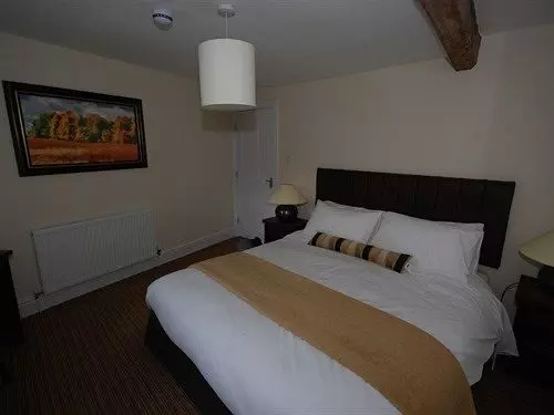 ホテル The Red Lion Faringdon