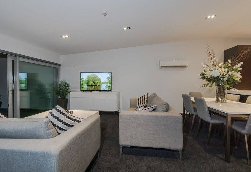 Luxury Waterfront Apartments Picton