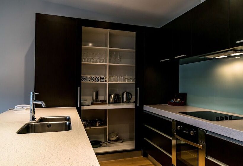 Luxury Waterfront Apartments Picton