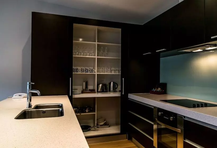 Luxury Waterfront Apartments Picton