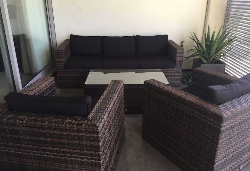 Luxury Waterfront Apartments Picton