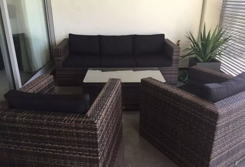 Luxury Waterfront Apartments Picton