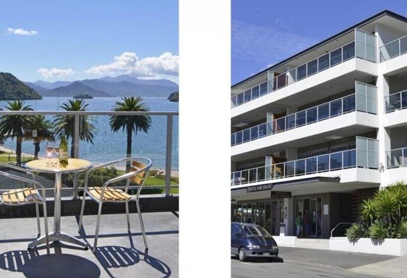 Luxury Waterfront Apartments Picton