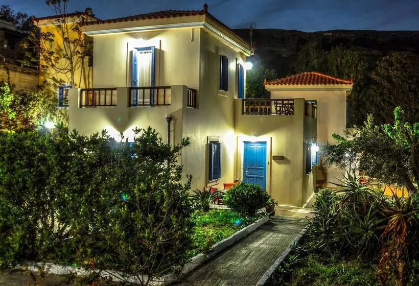 Mainades Maisonettes And Studios