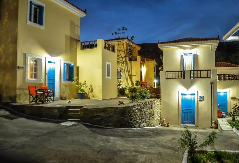 Mainades Maisonettes And Studios