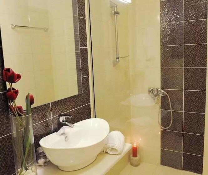 Palaiokastro Villas & Suites