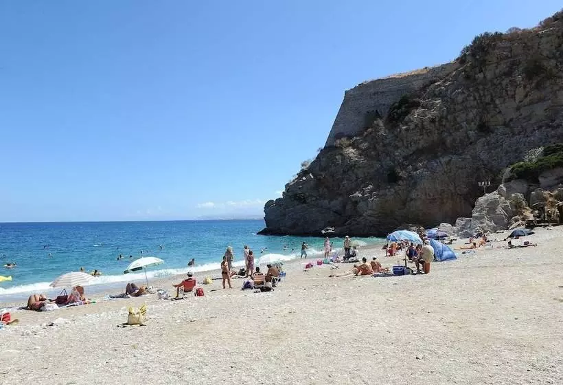 Palaiokastro Villas & Suites