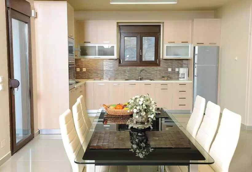 Palaiokastro Villas & Suites