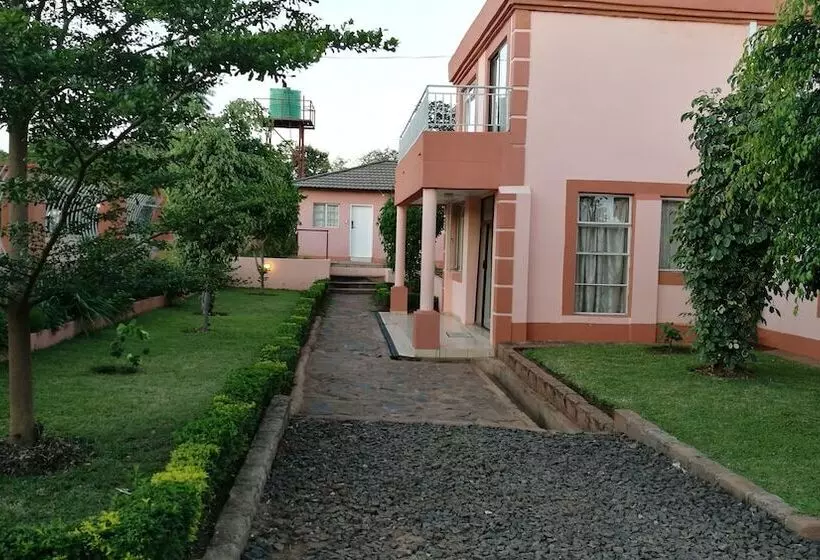 پانسیون Lepatino Bed & Breakfast
