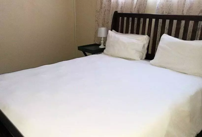 پانسیون Lepatino Bed & Breakfast