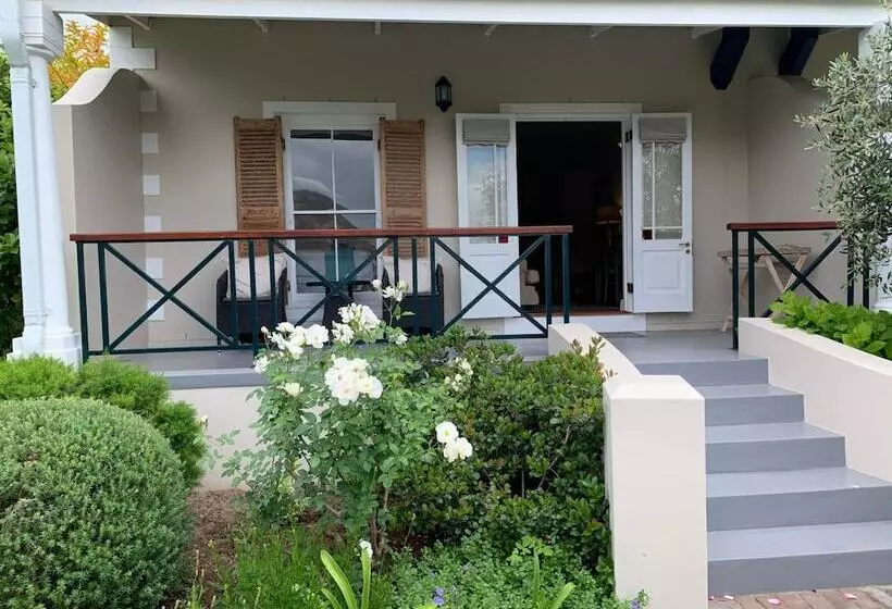 ペンション Montagu Vines Guesthouse