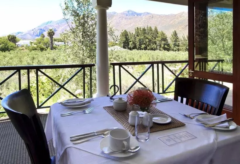ペンション Montagu Vines Guesthouse