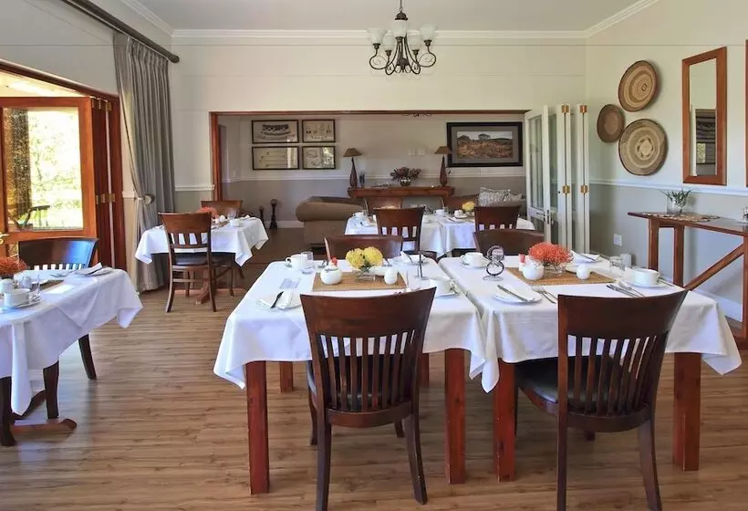 ペンション Montagu Vines Guesthouse