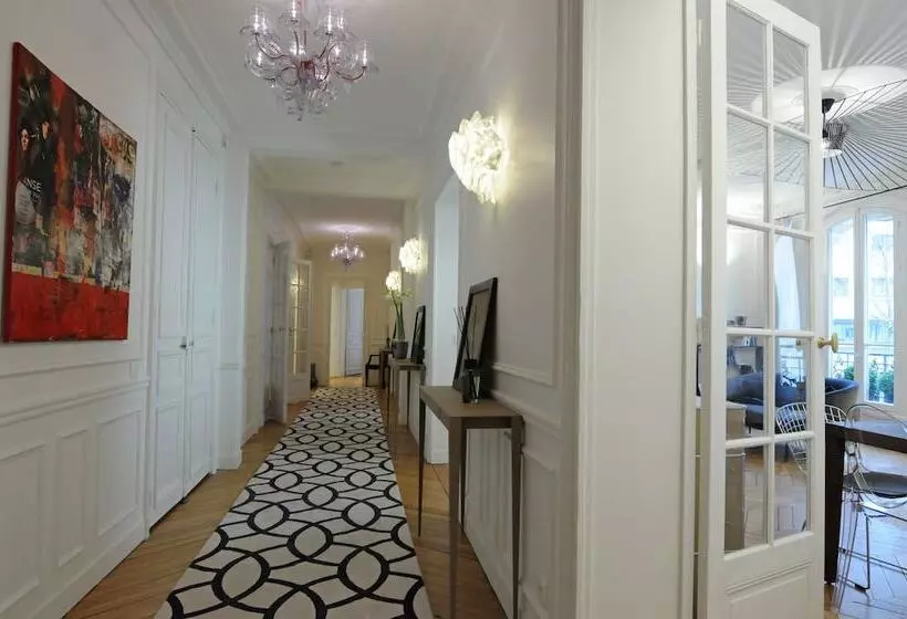 Relais12bis Bed & Breakfast By Eiffel Tower
