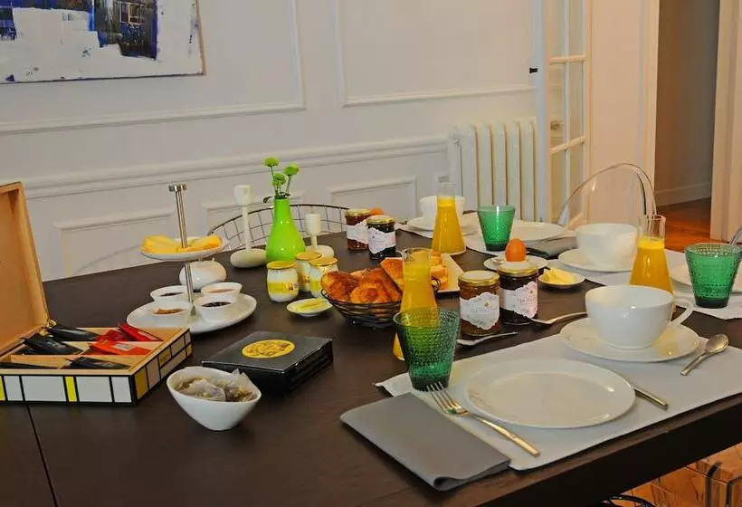 Relais12bis Bed & Breakfast By Eiffel Tower