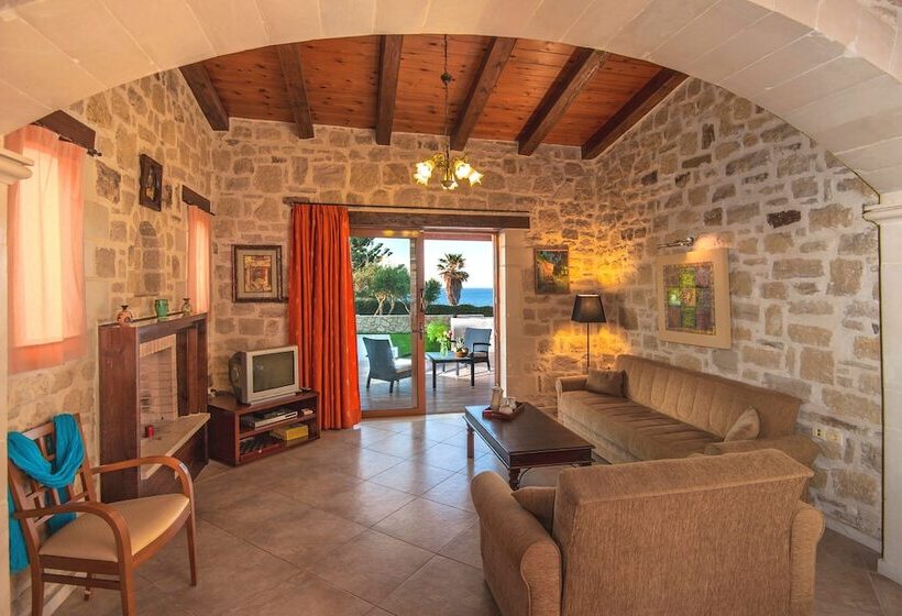 Stavromenos Villas   Private Pools & Seaview   500m From Beach