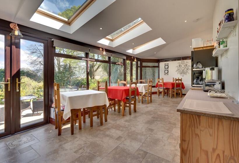 Bed and Breakfast The Cedars