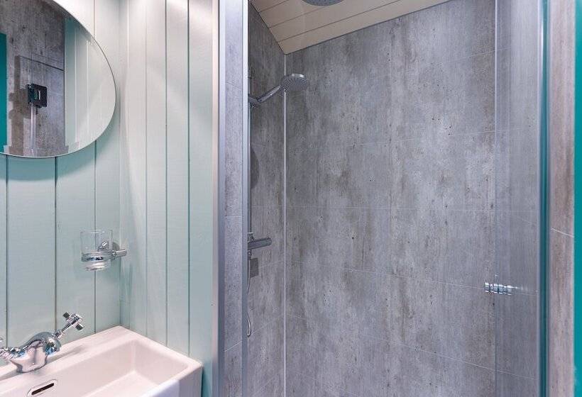 Bed and Breakfast The Cedars