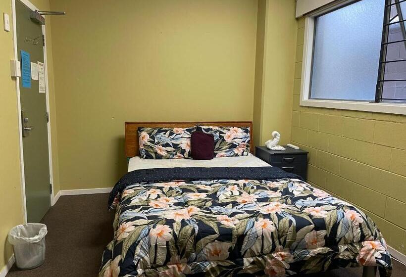 旅馆 Silverfern Backpackers