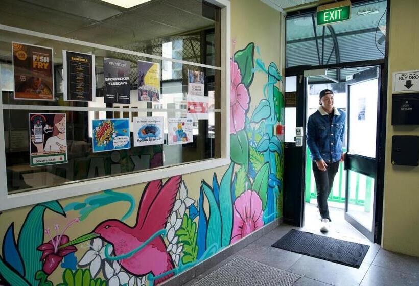 旅馆 Silverfern Backpackers