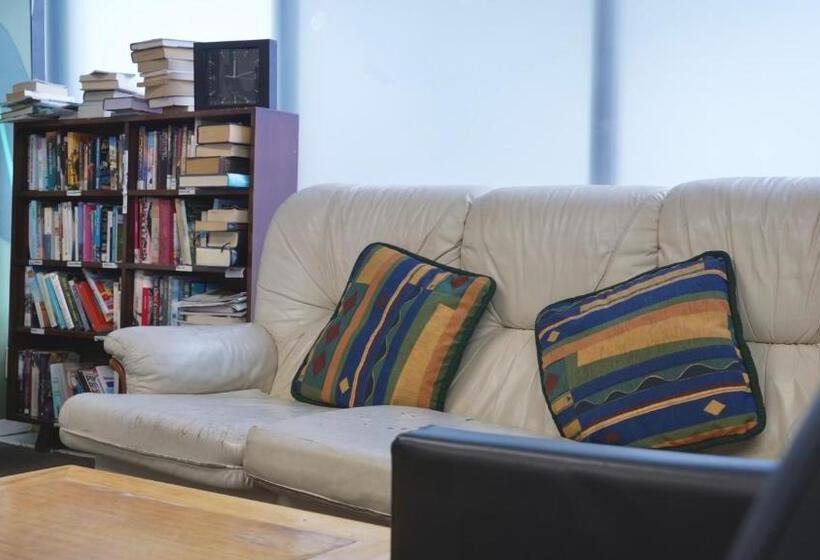 旅馆 Silverfern Backpackers