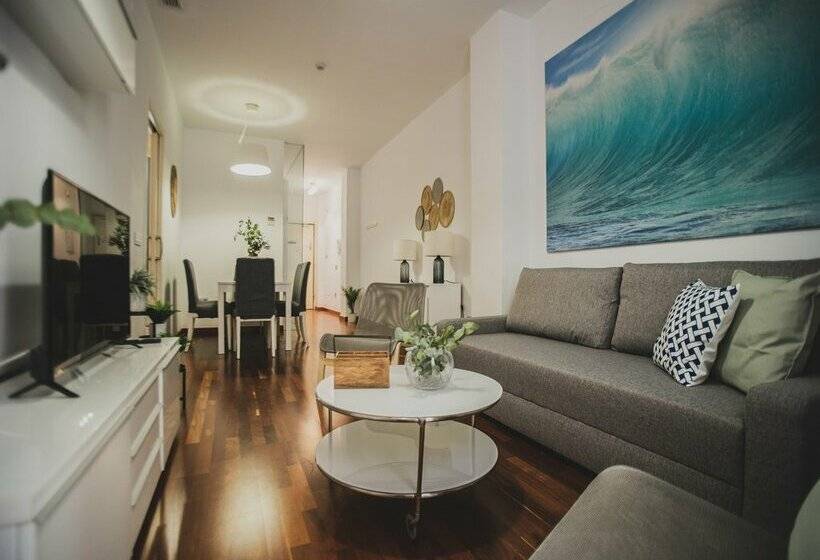 Azz Sevilla Torre de La Plata Apartamentos