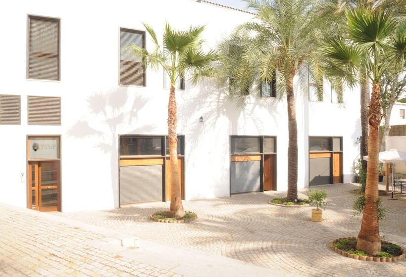 Azz Sevilla Torre de La Plata Apartamentos