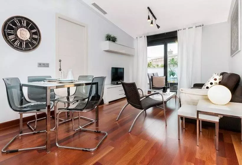 Azz Sevilla Torre de La Plata Apartamentos