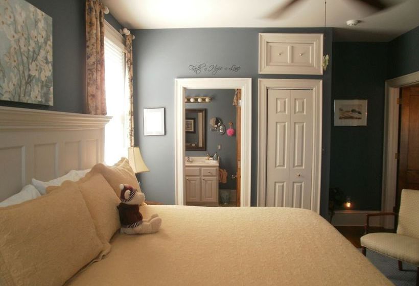 민박 The Collins House Inn