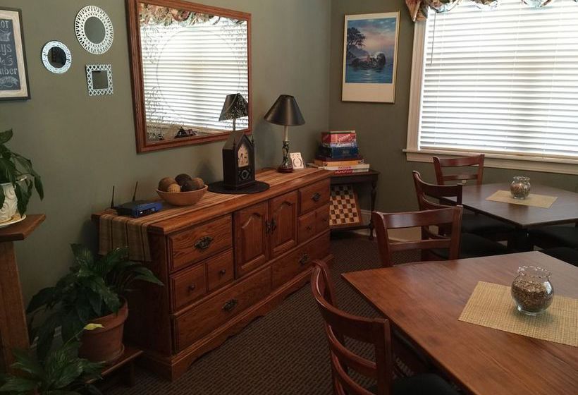 민박 The Collins House Inn