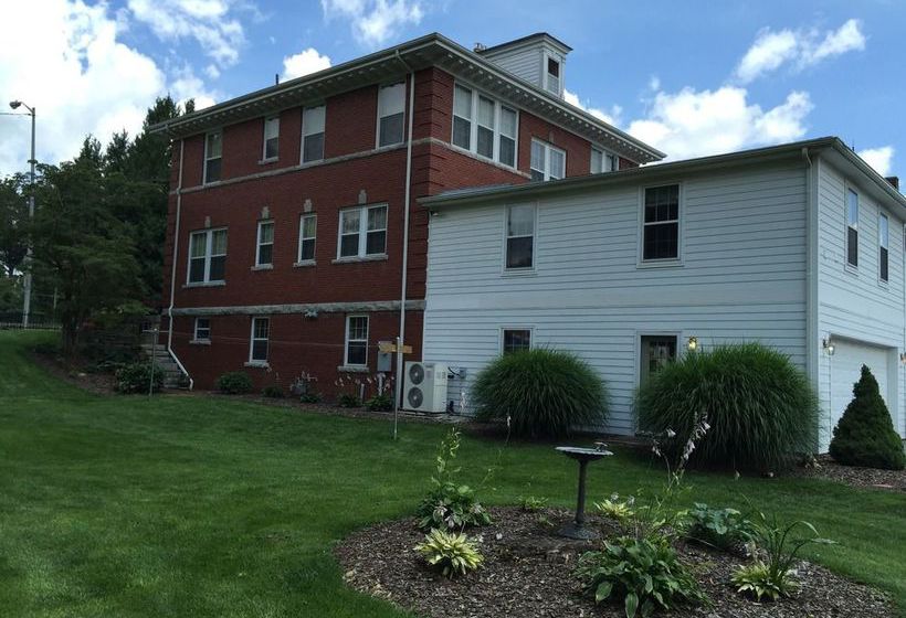 민박 The Collins House Inn