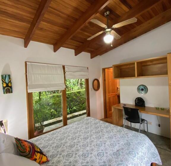 Casa Amanecer Bed & Breakfast