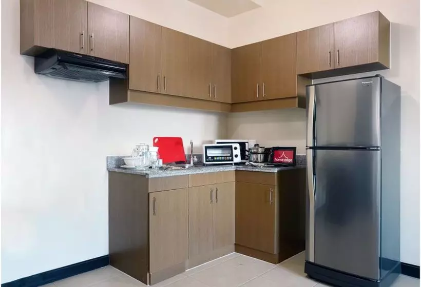 Home Edge Accommodations @ Tivoli Garden Residences