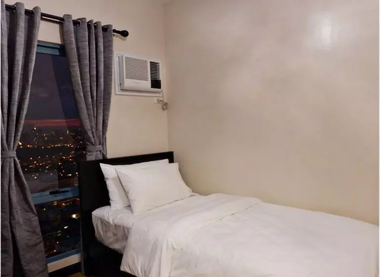 Home Edge Accommodations @ Tivoli Garden Residences