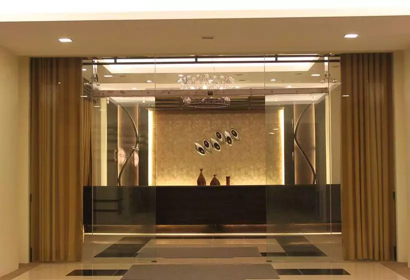 Home Edge Accommodations @ Tivoli Garden Residences
