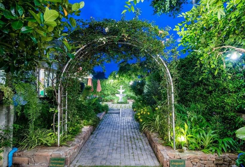 Hotelli Baan Yenchai Boutique