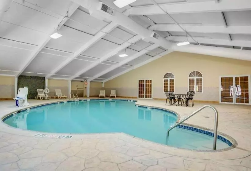 Days Hotel By Wyndham Toms River Jersey Shore