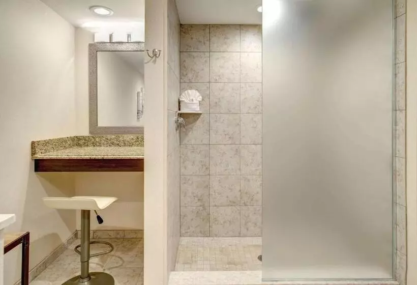 Days Hotel By Wyndham Toms River Jersey Shore