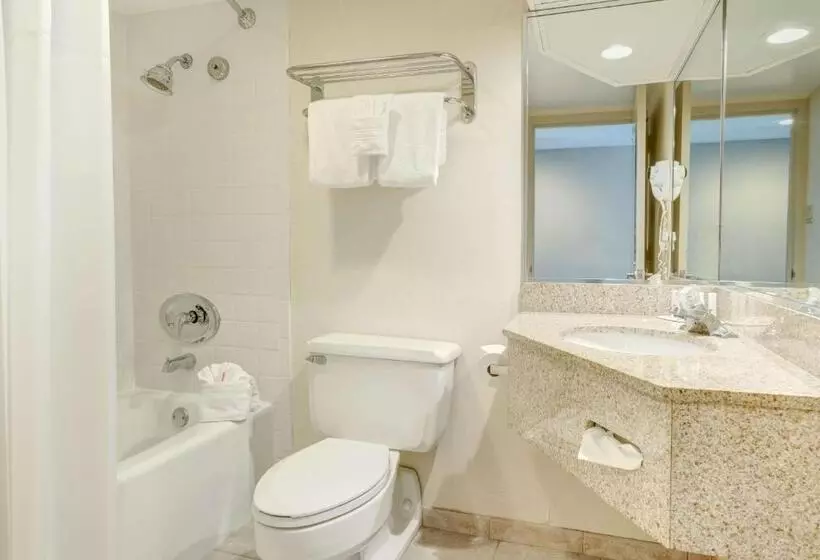 Days Hotel By Wyndham Toms River Jersey Shore