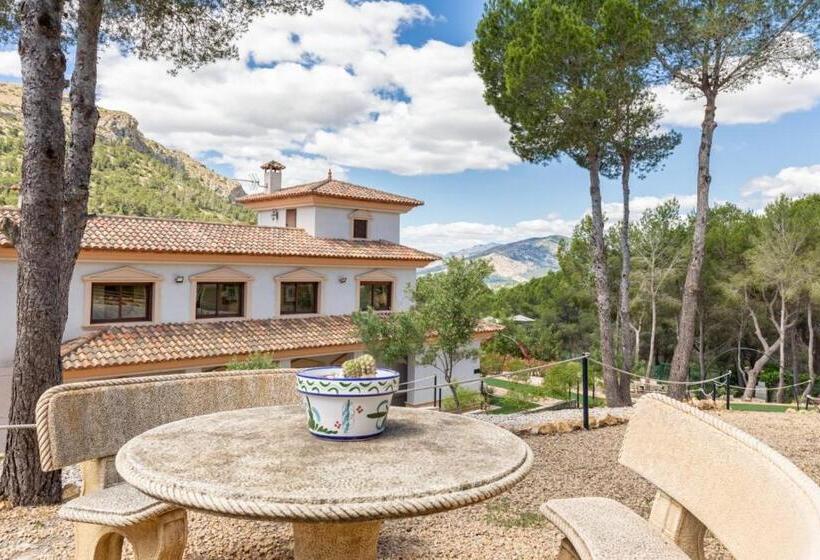 هتل Finca Fabiola